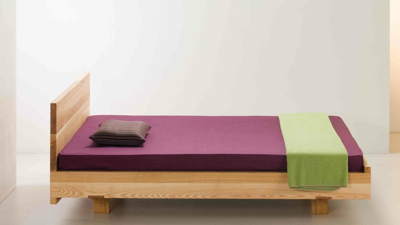 Biim mit Kopfteil Seite