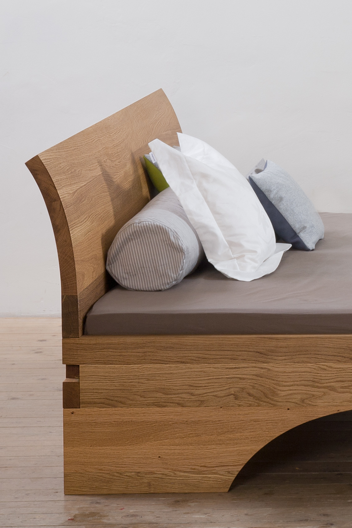 Massivholzbett Couerv