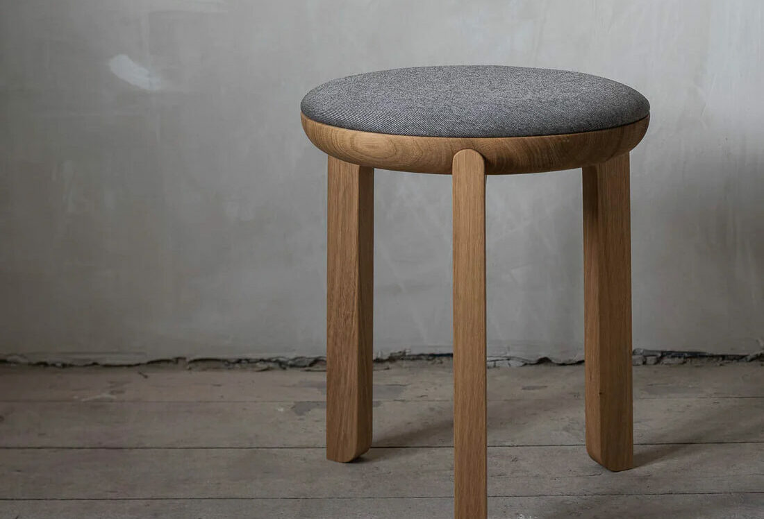 Hocker JURO in Eiche